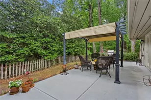 365 Briarwood Ct, Marietta, GA 30068 - Photo 18