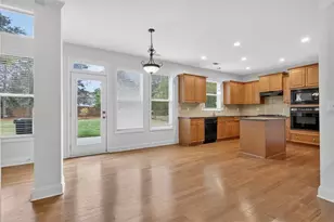 6121 Stillwater Trail, Flowery Branch, GA 30542 - Photo 34