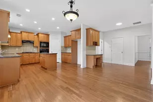 6121 Stillwater Trail, Flowery Branch, GA 30542 - Photo 36