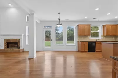 6121 Stillwater Trail, Flowery Branch, GA 30542 - Photo 38
