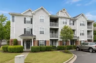 812 Vinings Forest Ln SE, Smyrna, GA 30080 - Photo 2