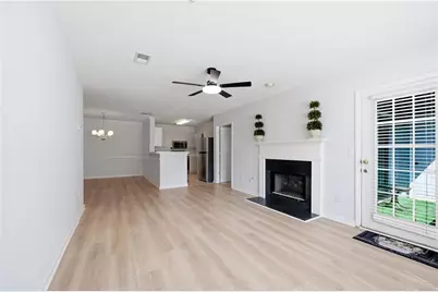 812 Vinings Forest Lane SE, Smyrna, GA 30080 - Photo 4