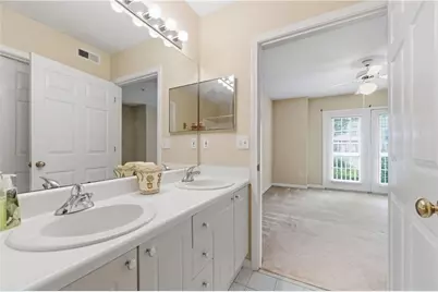 812 Vinings Forest Lane SE, Smyrna, GA 30080 - Photo 32