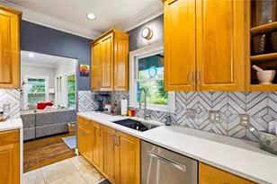 4565 Windsor Park Pl, Atlanta, GA 30342 - Photo 12