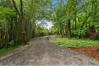 1025 Rays Road, Stone Mountain, GA 30083 - Photo 4