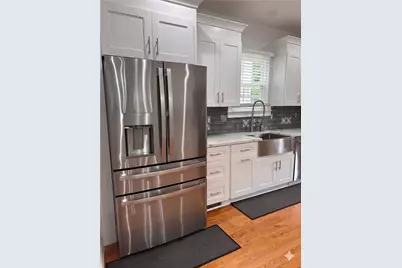 2370 Walnut Grove Way, Suwanee, GA 30024 - Photo 2