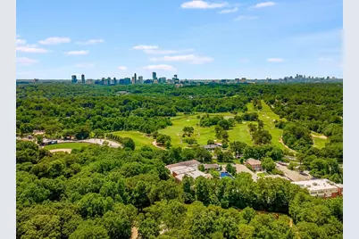 1024 Chastain Park Court, Atlanta, GA 30342 - Photo 32