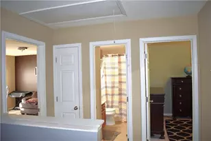 1226 Castleberry Dr, Buford, GA 30518 - Photo 12