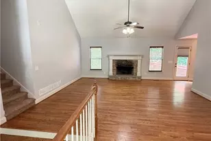 102 Oak Ridge Trail SE, White, GA 30184 - Photo 6