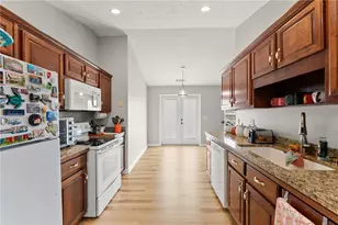 4570 Summerset Dr, Gainesville, GA 30507 - Photo 10