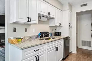 1212 Glenleaf Dr, Peachtree Corners, GA 30092 - Photo 10