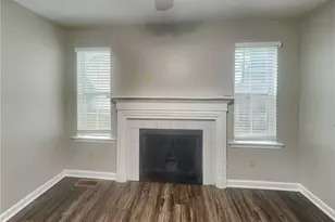 436 Allgood Cir, Stone Mountain, GA 30083 - Photo 4