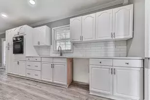 6266 Auburn Dr, Riverdale, GA 30296 - Photo 10