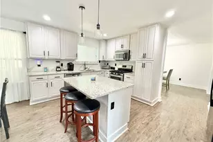 5292 Biffle Rd, Stone Mountain, GA 30088 - Photo 16