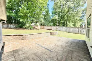 5292 Biffle Rd, Stone Mountain, GA 30088 - Photo 36