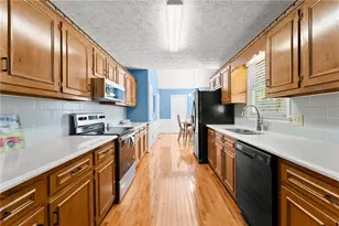 4249 Melinda Ln, Gainesville, GA 30507 - Photo 10
