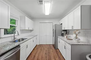 405 W Barbara Ln, Carrollton, GA 30117 - Photo 10