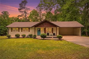 405 W Barbara Ln, Carrollton, GA 30117 - Photo 2