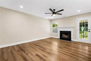 8603 Regent St, Jonesboro, GA 30238 - Photo 4