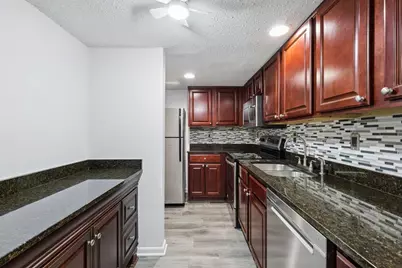 6900 Roswell Road #Q6, Atlanta, GA 30328 - Photo 14