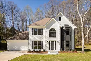 7606 Watson Kaye, Stone Mountain, GA 30087 - Photo 2