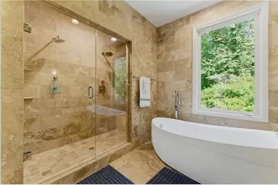 643 Larchmont Circle NW, Atlanta, GA 30318 - Photo 16