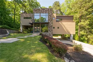 643 Larchmont Cir NW, Atlanta, GA 30318 - Photo 1
