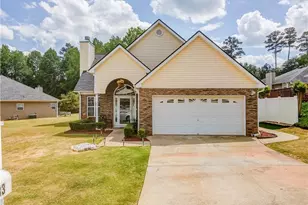 133 Autumn Glen Dr, Carrollton, GA 30117 - Photo 1