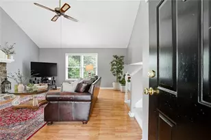 3341 Birchwood Trail, Snellville, GA 30078 - Photo 4