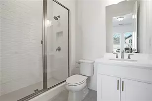 17105 River Overlook Dr, Roswell, GA 30075 - Photo 12