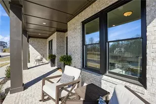 17105 River Overlook Dr, Roswell, GA 30075 - Photo 4