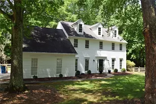 1526 Cumberland Ct, Alpharetta, GA 30009 - Photo 2