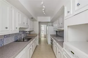 49 Willow Glen, Sandy Springs, GA 30342 - Photo 8