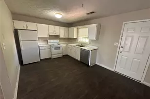 6678 Chupp Rd, Lithonia, GA 30058 - Photo 14
