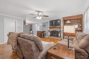 395 Dewberry Ln SE, Lindale, GA 30147 - Photo 8