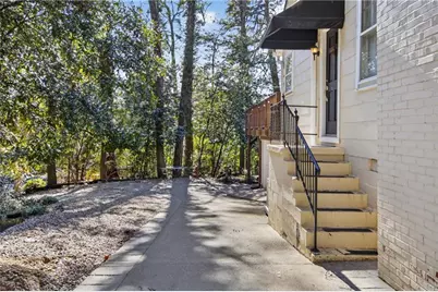 613 Pelham Road NE, Atlanta, GA 30324 - Photo 22