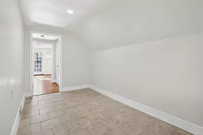 613 Pelham Road NE, Atlanta, GA 30324 - Photo 2