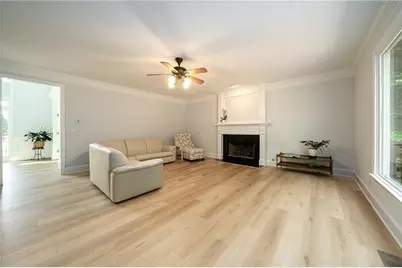 7450 Glenmaura Way, Suwanee, GA 30024 - Photo 18