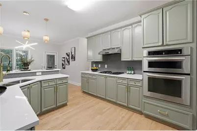 682 Montglade Court, Suwanee, GA 30024 - Photo 12