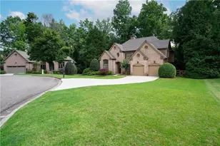 7185 Hartsfield Pl, Suwanee, GA 30024 - Photo 2