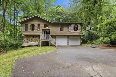 3055 Malvern Drive, Snellville, GA 30039 - Photo 1