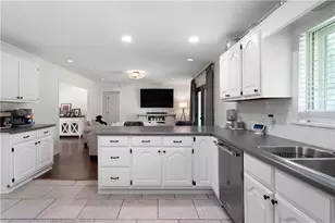 212 Sherwood Dr, Calhoun, GA 30701 - Photo 18
