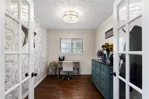 212 Sherwood Dr, Calhoun, GA 30701 - Photo 20