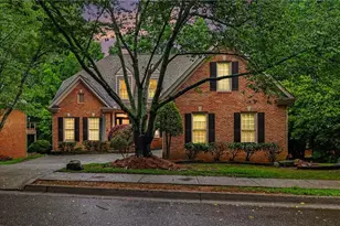 1120 Longcreek Pointe, Alpharetta, GA 30005 - Photo 2