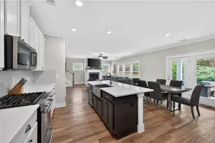 215 Meadows Ct, Woodstock, GA 30189 - Photo 14