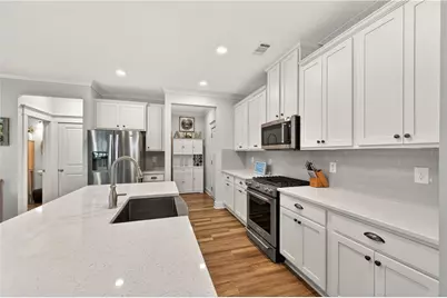 215 Meadows Court, Woodstock, GA 30189 - Photo 14