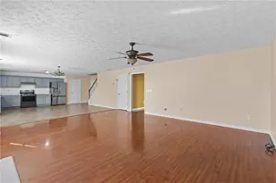 2760 Rusticwood Dr, Snellville, GA 30078 - Photo 14