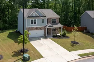 4882 Golden Finch Ln SW, Powder Springs, GA 30127 - Photo 2