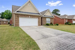 8515 Spivey Vlg Wy, Jonesboro, GA 30236 - Photo 2