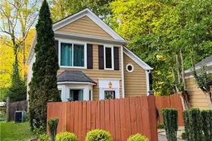 1646 Esquire Pl, Norcross, GA 30093 - Photo 2